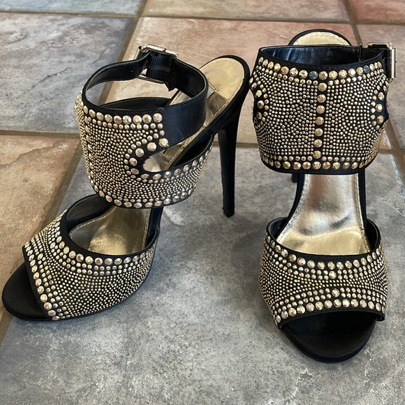 Steve Madden Haile Heeled Gold Studded Sandals 8.5 - Picture 2 of 9